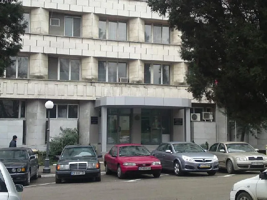 Дрогиран помете елтабло и метални прегради