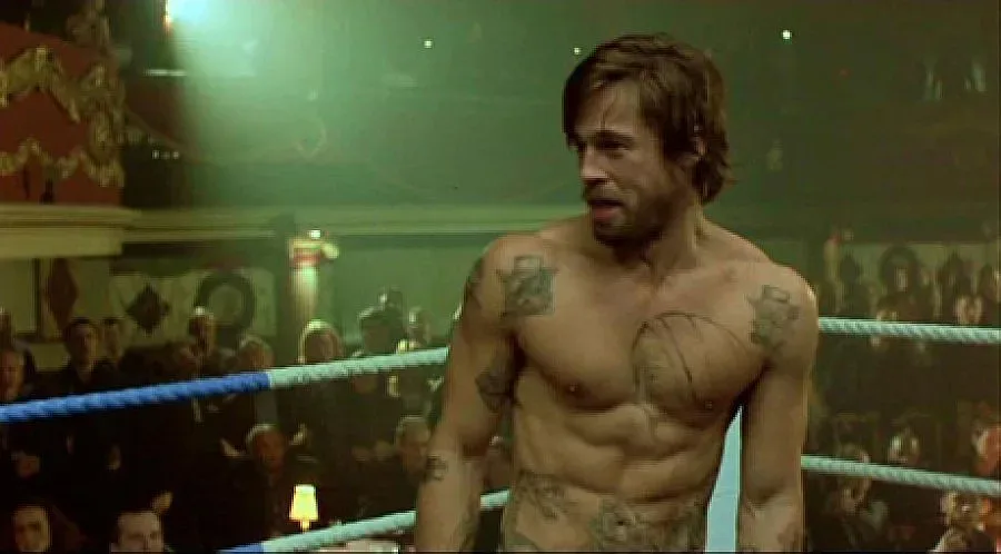 Джейсън Стейтъм и Пит гърмят по Коледа