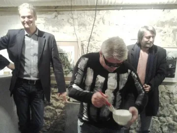 12 000 лева събра изложба за "Локо"