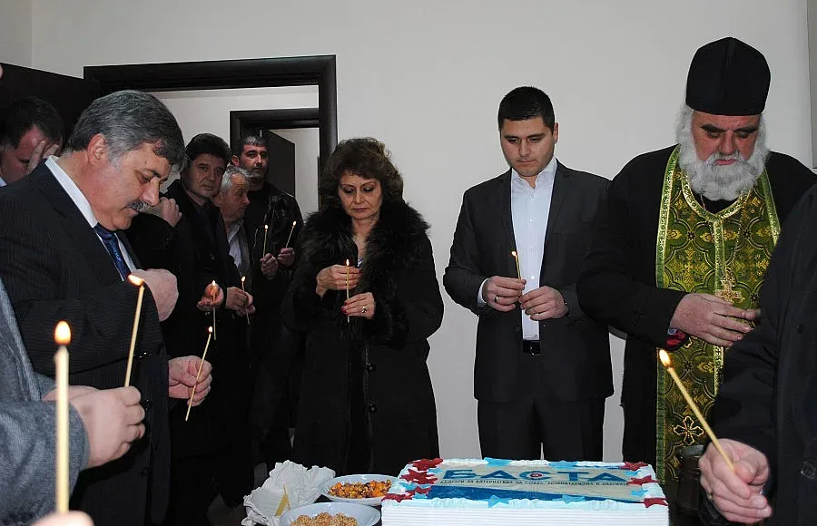 400 бивши на ГЕРБ с членски карти на БАСТА в Хасково