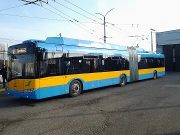 Фандъкова представи 1-вия от 50 нови тролея