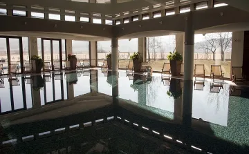 Комплексът е СПА хотел на 2012 г.