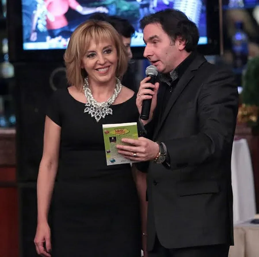 Вицът на премиера: Плочки Орешарски никога на падат