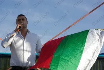 Бареков взе хората на Кунева в София