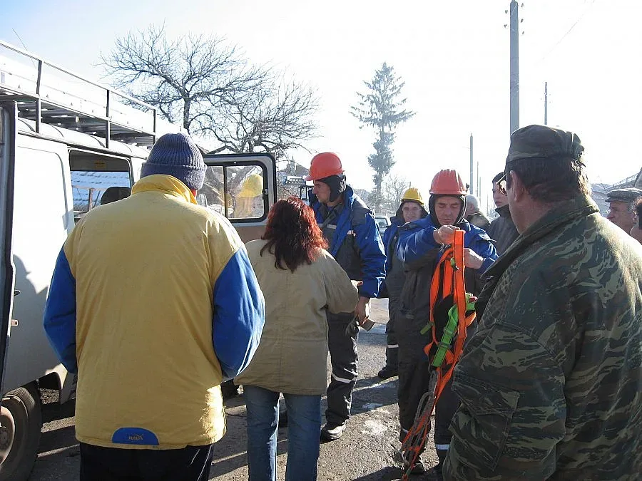 Село излезе на бунт и спря ремонти на "Енерго-про"