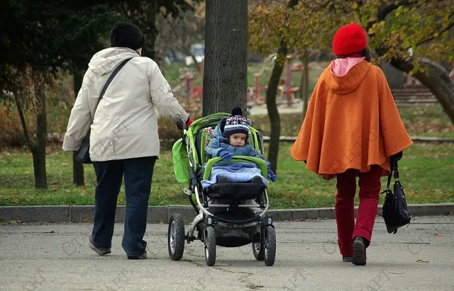 Ключова новина за парите за майчинство