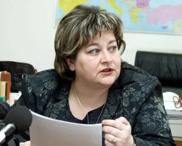 Уволнената шефка на НЦИОМ прави нова агенция