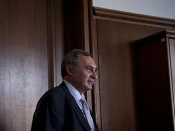 Избират шеф на следствието
