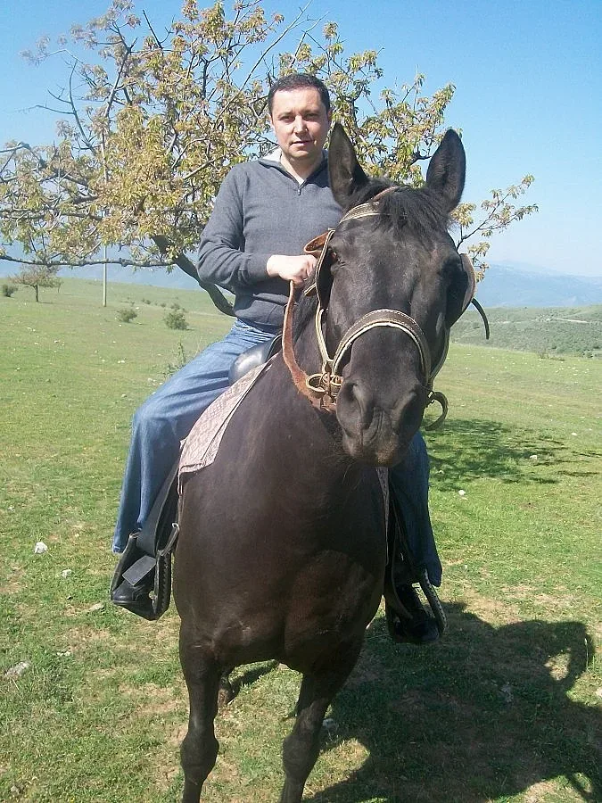 Пияни ловци убиха кучето на Яне