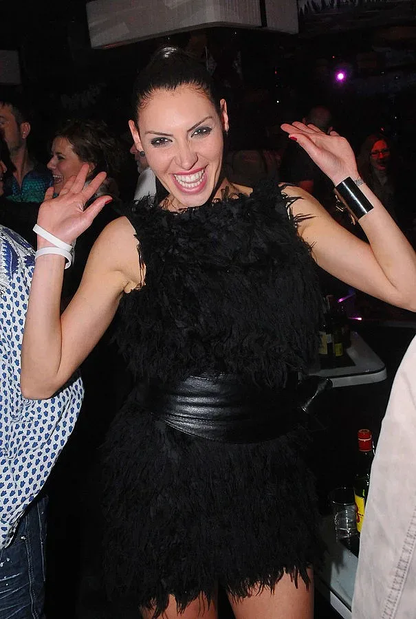 Брадърите купонясваха до зори