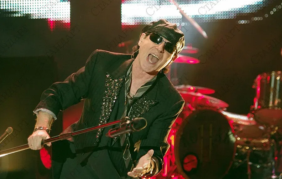 "Скорпиънс" объркаха знамената