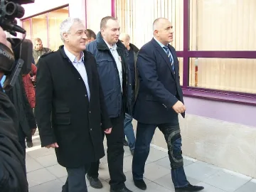 Бойко: МВР и ДАНС да спрат за подслушват