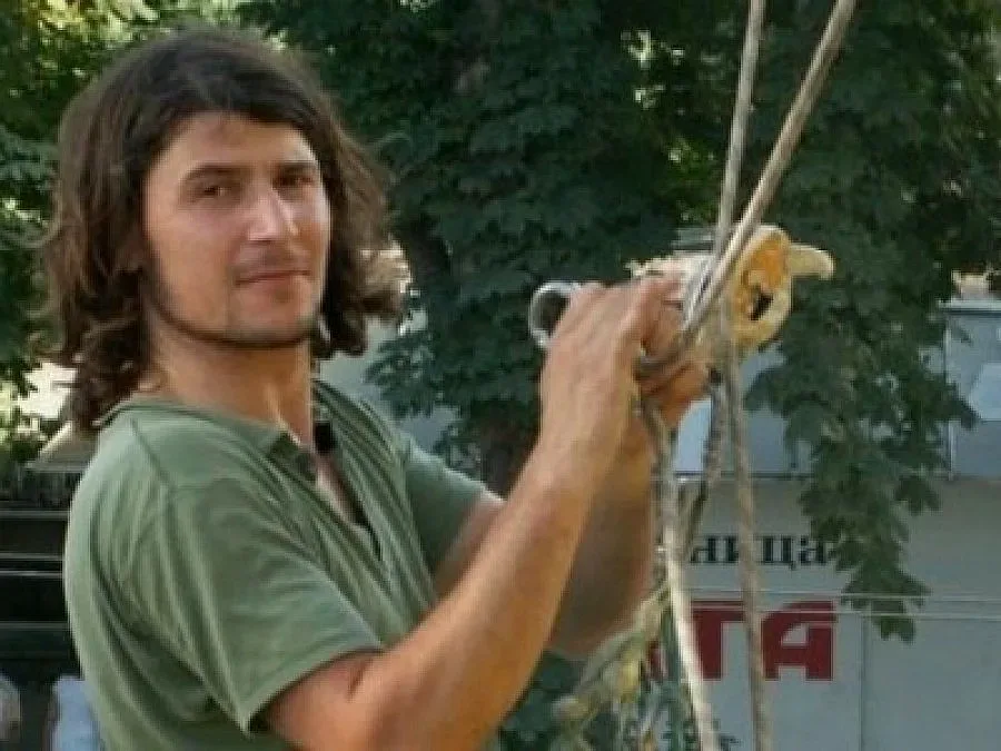 Протестиращ и върнали пари номинирани за Мъж на годината