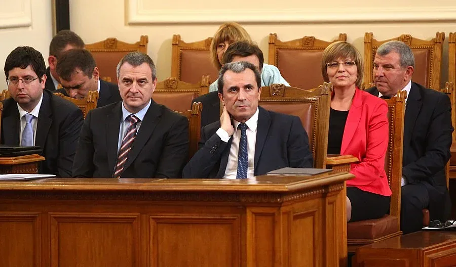 Министрите започват с отчетите за Нова година