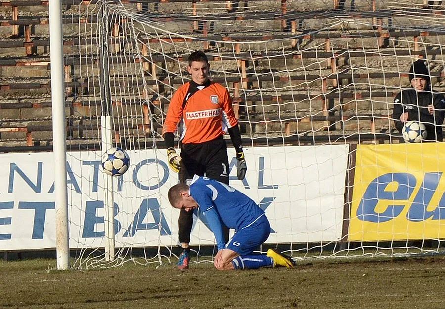 Херо алармира за "черно тото"