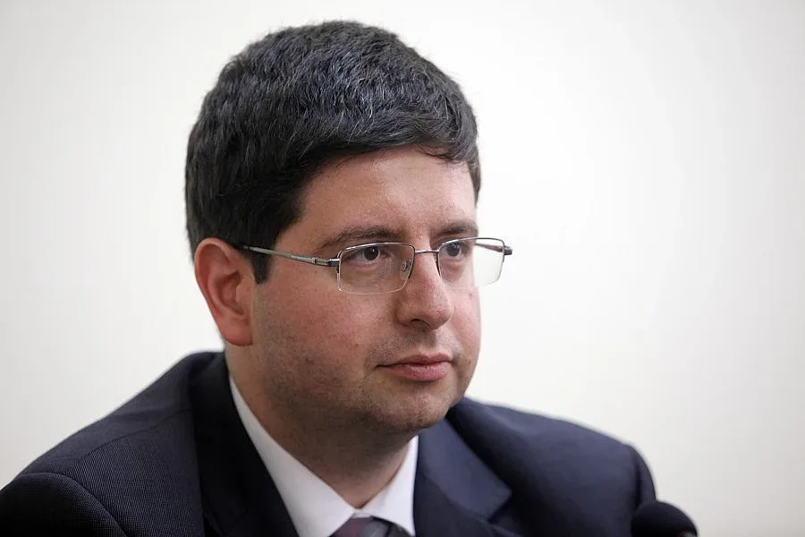 Теглим заем от 350 млн. евро