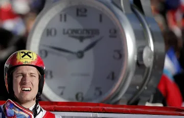 Хиршер посяга към трети глобус