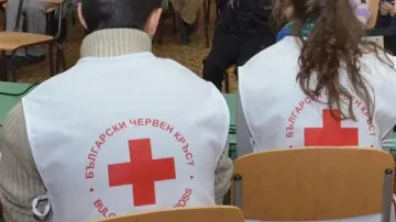 Деца, жертви на катастрофи, с помощ от БЧК