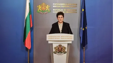 Министър Петкова предупреди за огромни загуби за България