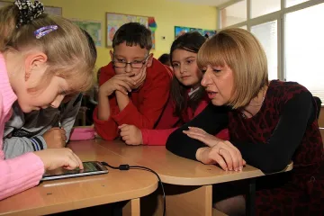 Академия за Нобел търси таланти у нас