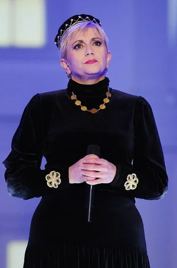 Триумфалното завръщане на Чакърдъкова