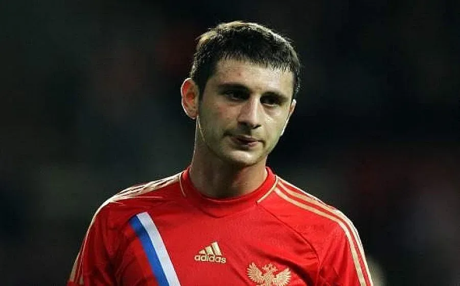 ЦСКА М глоби играч с парфюм и Е120 000