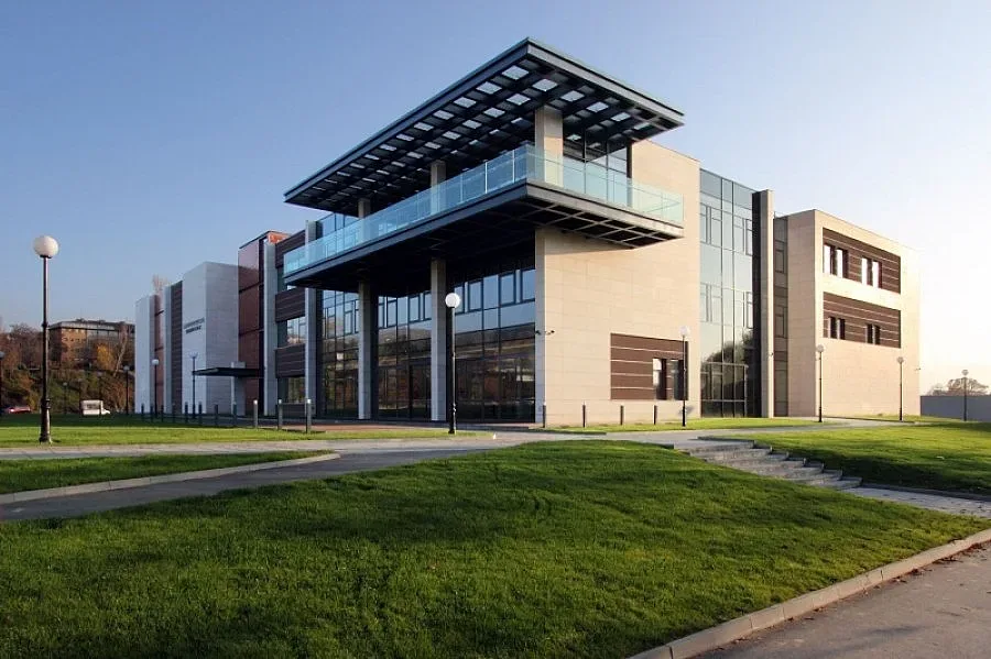 Първо място за сграда на АУБ