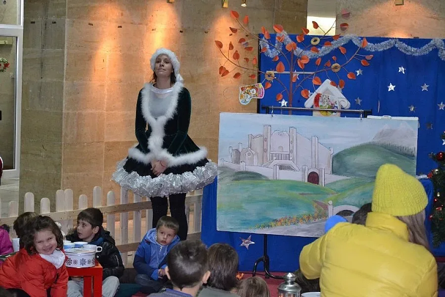 Снежанка събра малки и големи в Благоевград