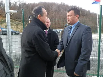 Караоглу: Проблемът с бежанците е приоритетен за ЕС