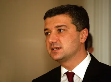 Стойнев призова президента да не налага вето заради ВЕИ