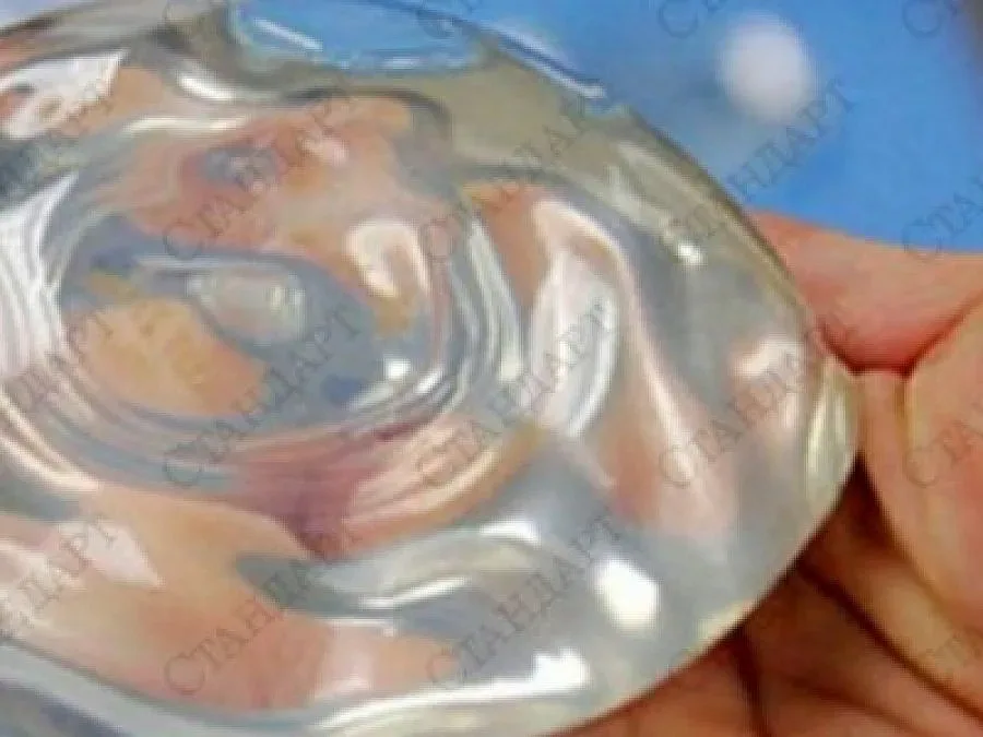 Осъдиха производителя на дефектния френски силикон