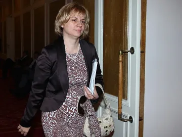 2 бензиностанции на новата "Тракия"