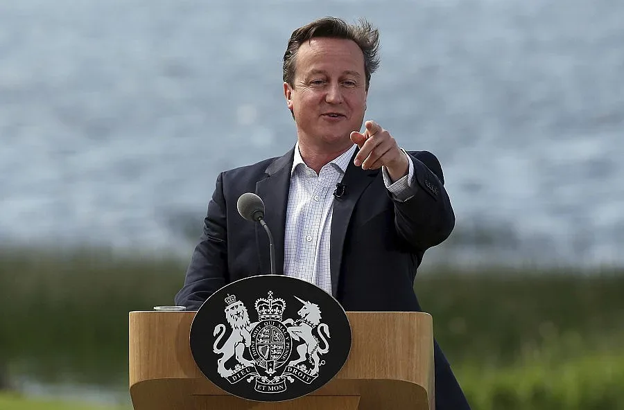 Българи протестират под прозореца на Камерън