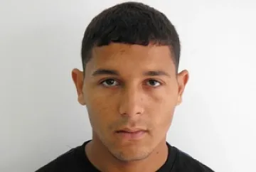 Аладин 11 месеца зад решетките за пресичане на границата