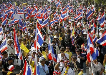 Протестите в Тайланд свалиха правителството