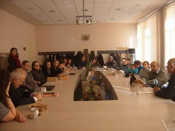 Водещи медици участваха в „Училище за родители" 