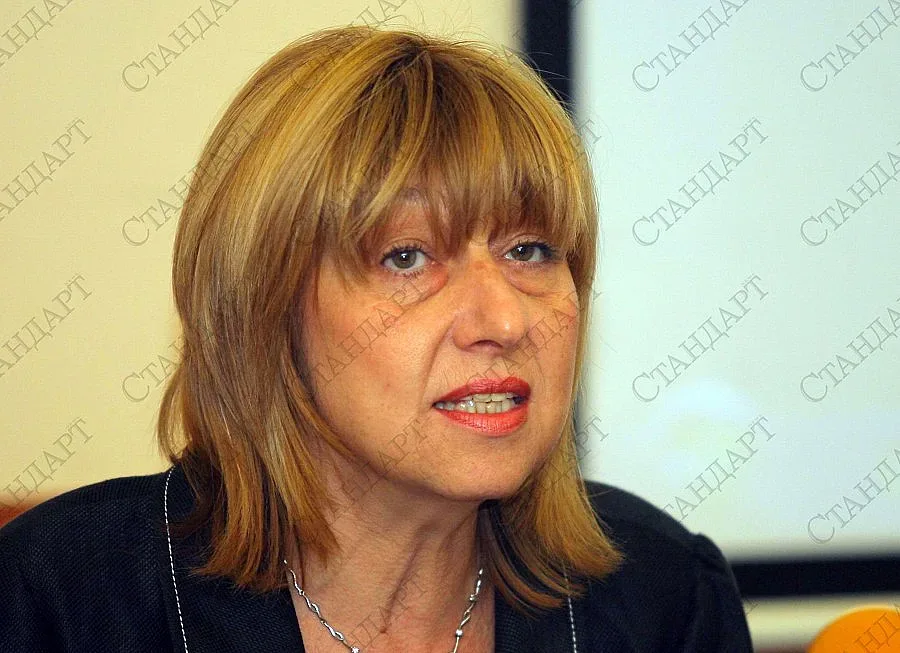 Няма да закриват университети у нас