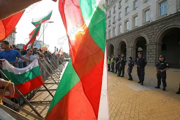 46.9% от българите са "против" окупация на парламента