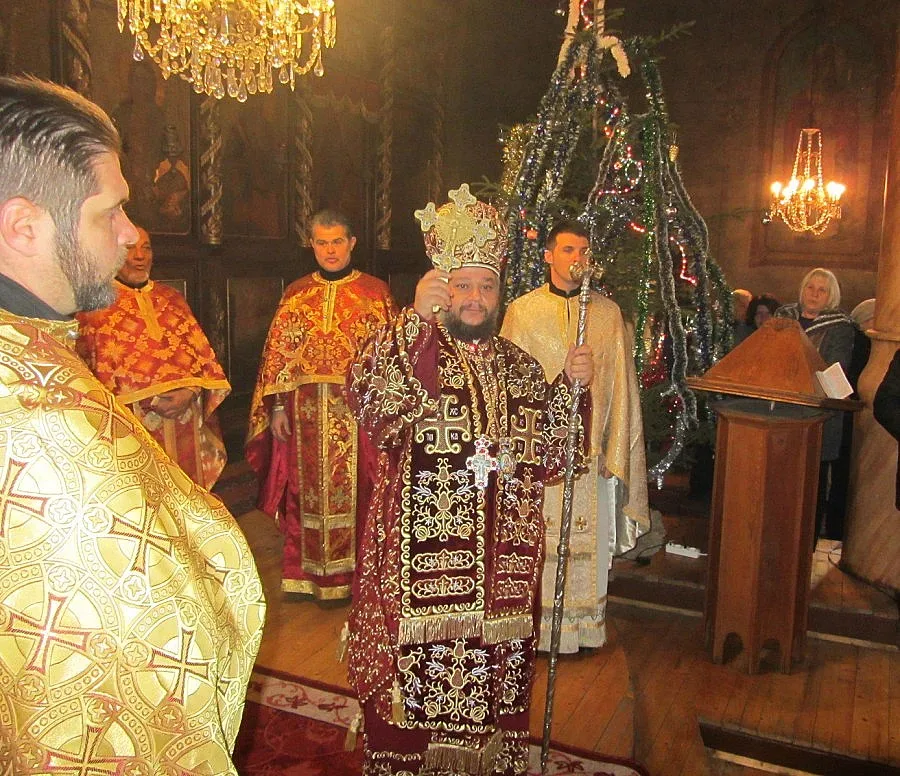 Епископ преосвети опожарен храм