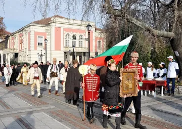 Видинчани почетоха Никулден