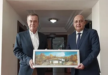 Изселнически лидер номер 1 в Турция подкрепи ДПС-Ново начало