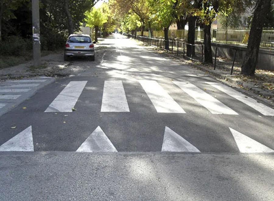 "Легнал полицай" счупи прешлен на бургазлийка