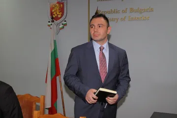 МВР арестува полицаи за побой