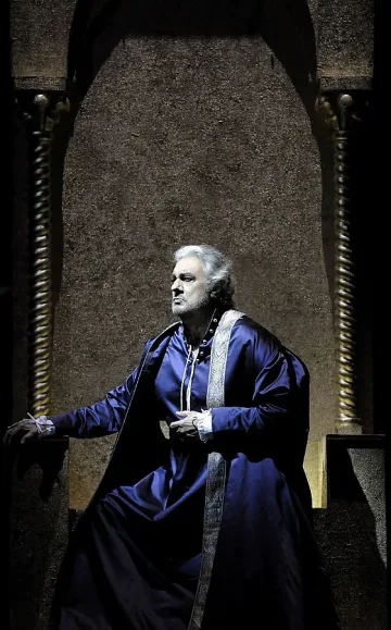 Великият Доминго в "Арена Армеец"