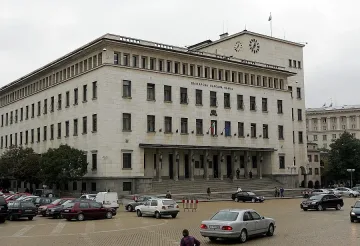 Лихвите падат все повече