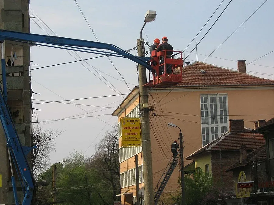 Проверяват лампите в Монтана