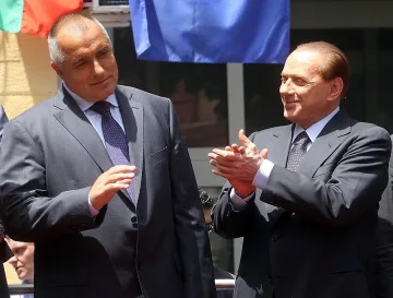 Италия прати Берлускони при Борисов, той отрича