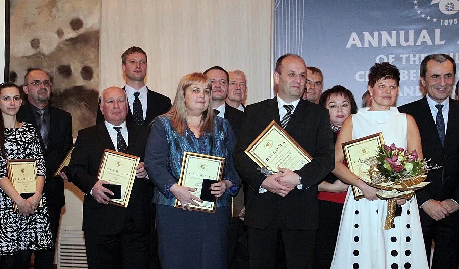 "Стандарт" взе наградата на бизнеса