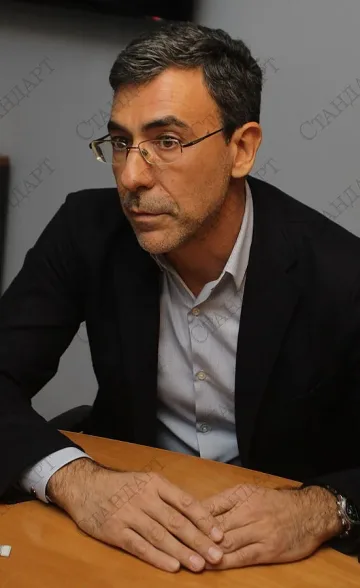 Бързо правим коалиция или оставаме кръжец