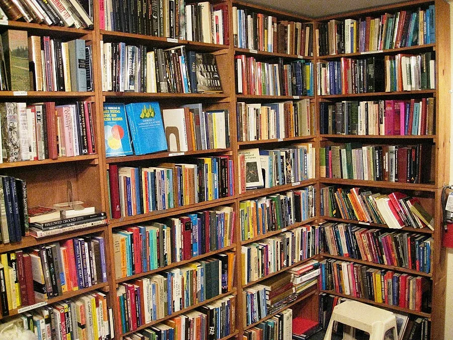 Банкерите да четат Еко и Шекспир